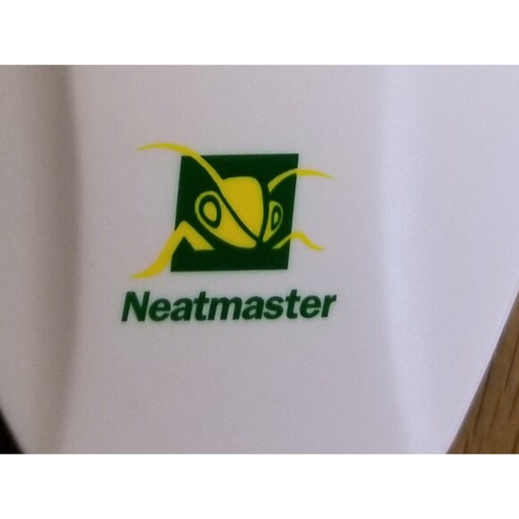 Neatmaster pest control plug in device working model Neat-002 - Picture 2 of 8